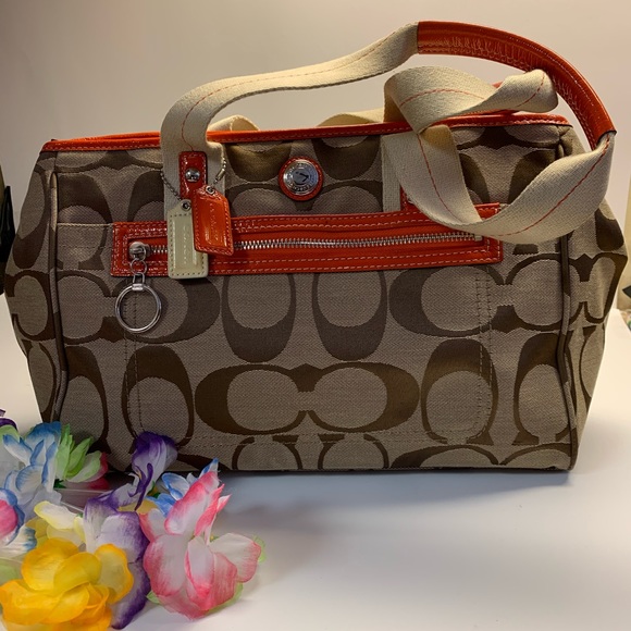 Coach Handbags - Coach Ladies Handbag